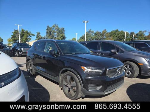 2019 Volvo XC40 T5 Momentum