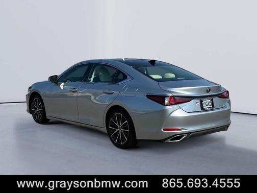 2022 Lexus ES 350 Base
