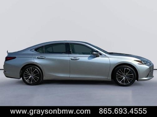 2022 Lexus ES 350 Base