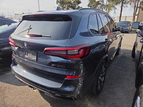 2021 BMW X5 M50i