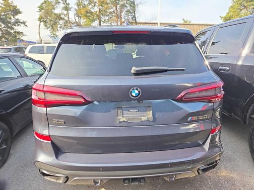 2021 BMW X5 M50i