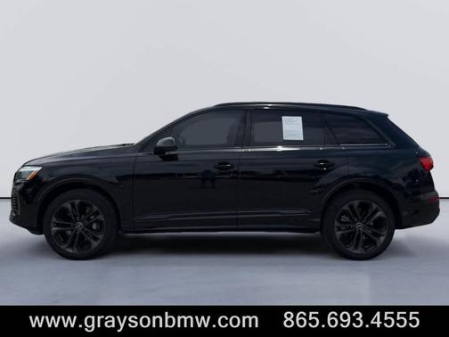 Mythos Black Metallic 2025 Audi Q7 55 Premium Plus