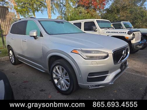 2018 Volvo XC90 T6 Momentum