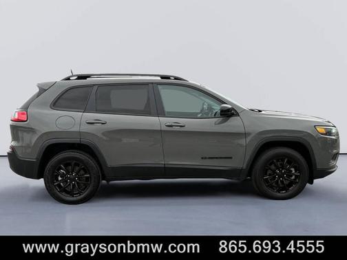 2023 Jeep Cherokee Altitude Lux