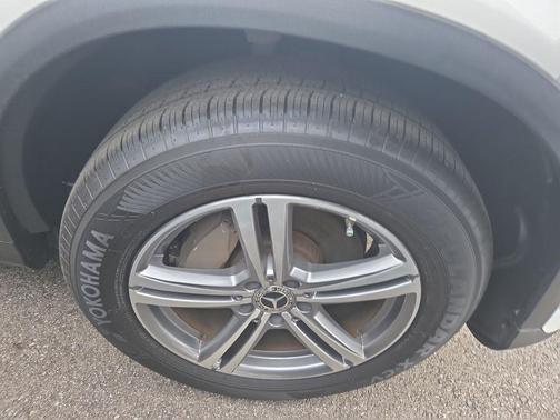 2022 Mercedes-Benz GLC 300 Base 4MATIC