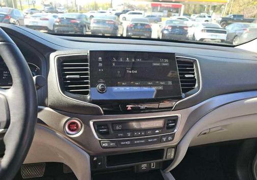 Lunar Silver Metallic 2019 Honda Pilot EX-L