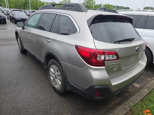Tungsten Metallic 2019 Subaru Outback 2.5i Premium