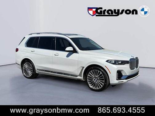 Mineral White Metallic 2021 BMW X7 xDrive40i