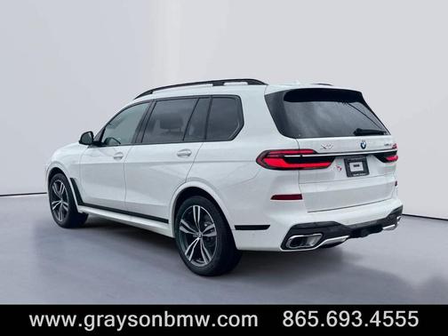 2025 BMW X7 xDrive40i
