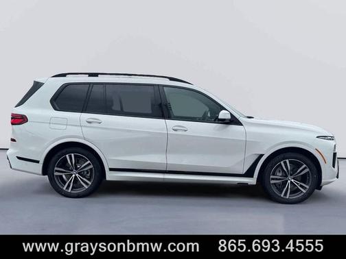 2025 BMW X7 xDrive40i