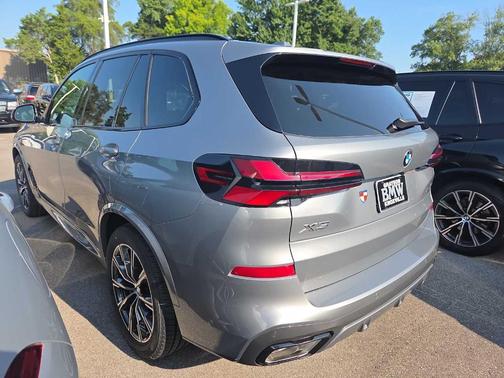 Gray 2026 BMW X5 xDrive40i