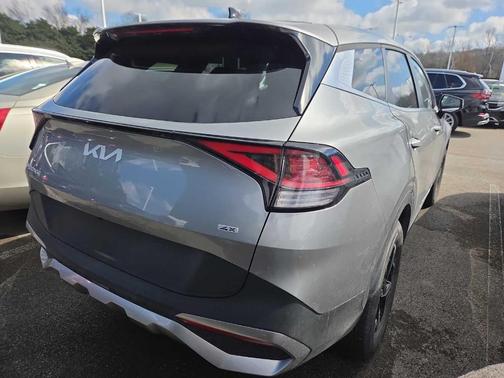 2024 Kia Sportage LX