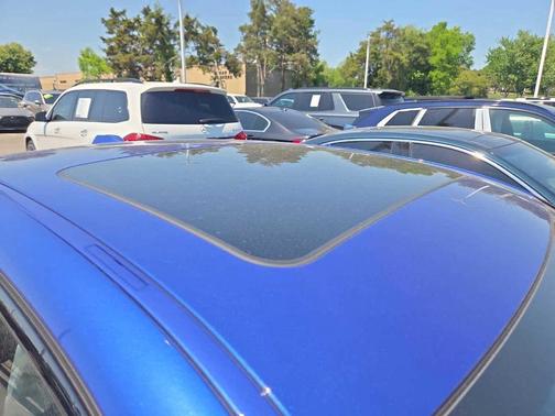 Portimao Blue Metallic 2026 BMW 330 I