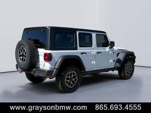 Bright White Clearcoat 2026 Jeep Wrangler Rubicon