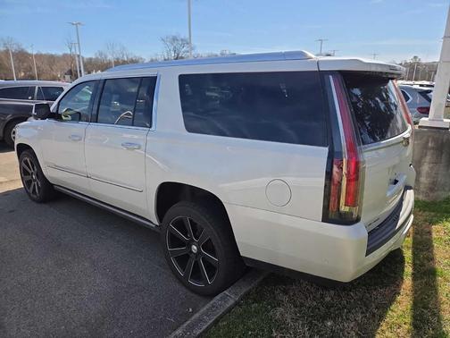 2019 Cadillac Escalade ESV Platinum