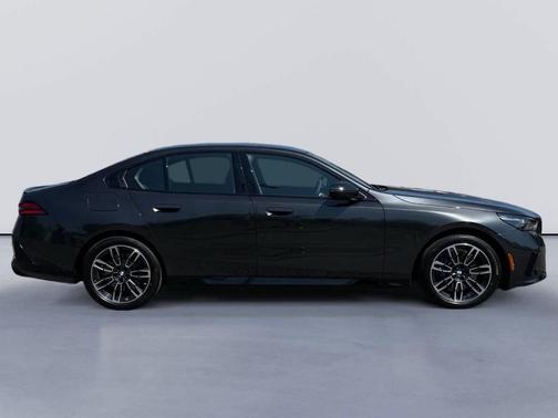 2026 BMW 530 i xDrive