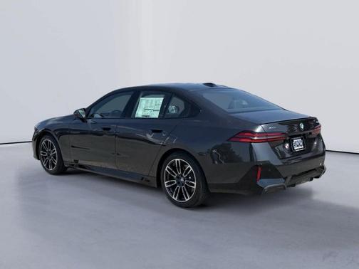 2026 BMW 530 i xDrive