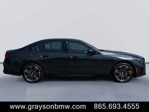 2026 BMW 530 i xDrive