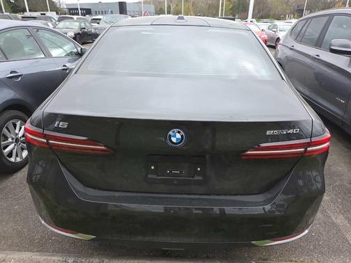 Dark Graphite Metallic 2024 BMW i5 eDrive40