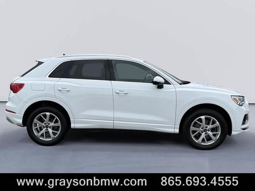 2024 Audi Q3 40 Premium