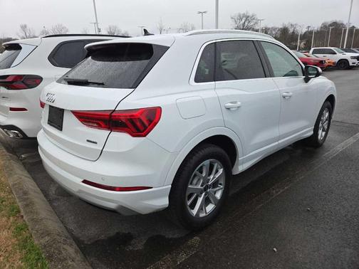 2024 Audi Q3 40 Premium