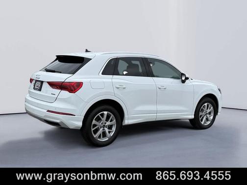 2024 Audi Q3 40 Premium