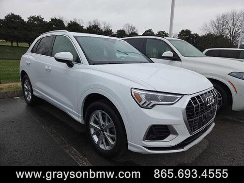2024 Audi Q3 40 Premium