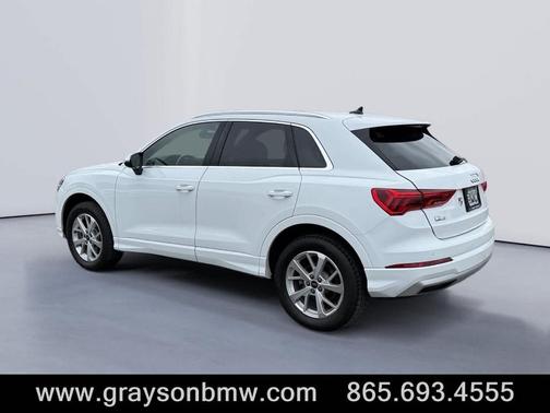 2024 Audi Q3 40 Premium