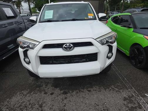 Super White 2017 Toyota 4Runner SR5
