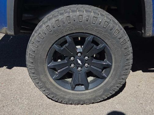 Bright Blue Metallic 2022 Chevrolet Colorado ZR2