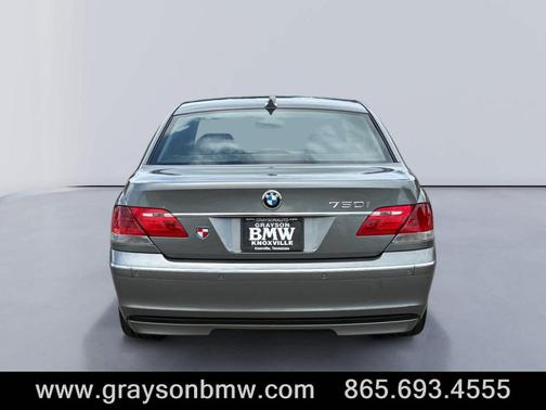 Gray 2006 BMW 750 i