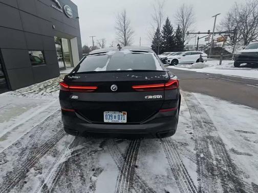 2023 BMW X6 M50i