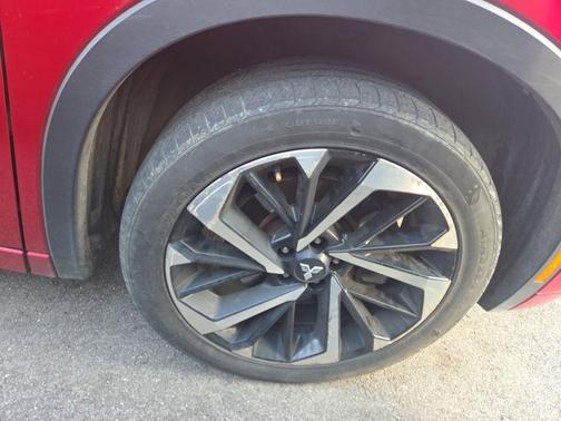 2023 Mitsubishi Outlander SEL