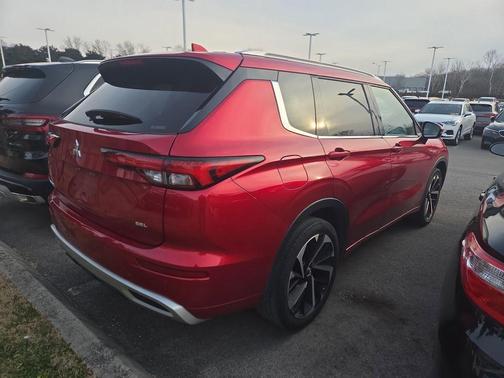 2023 Mitsubishi Outlander SEL