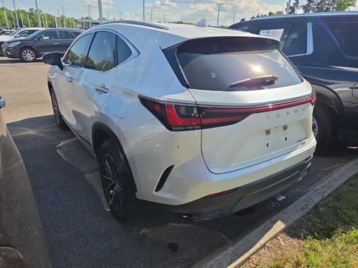 Eminent White Pearl 2022 Lexus NX 350h Premium