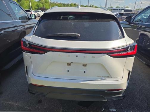 Eminent White Pearl 2022 Lexus NX 350h Premium