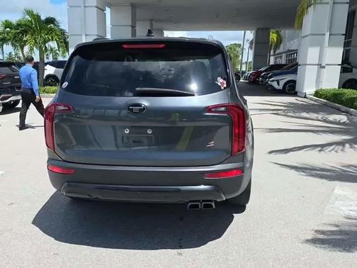 2020 Kia Telluride S