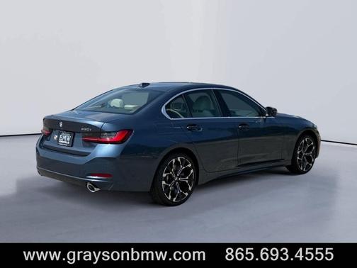 2025 BMW 330 i xDrive