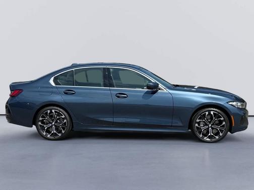 2025 BMW 330 i xDrive