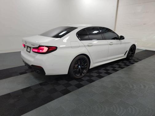 2022 BMW 530 i xDrive