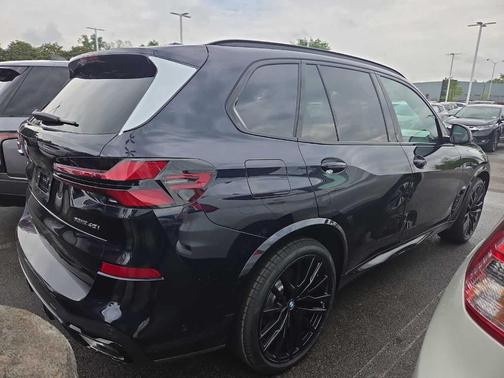 Carbon Black 2026 BMW X5 xDrive40i