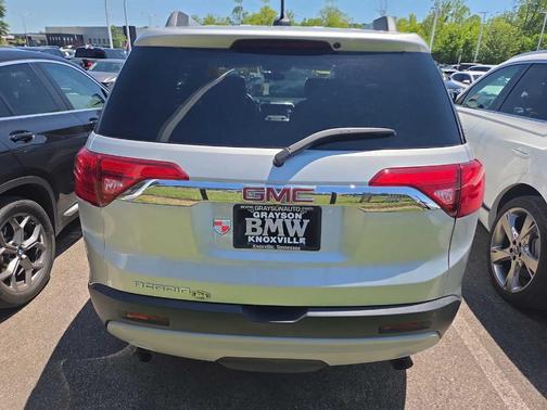 Quicksilver Metallic 2019 GMC Acadia SLT-1