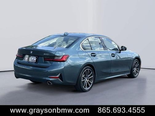 2020 BMW 330 i