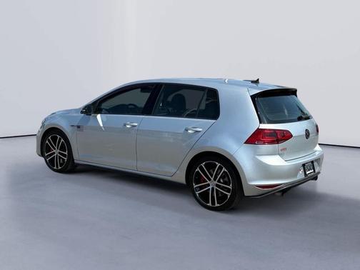 2017 Volkswagen Golf GTI Sport 4-Door