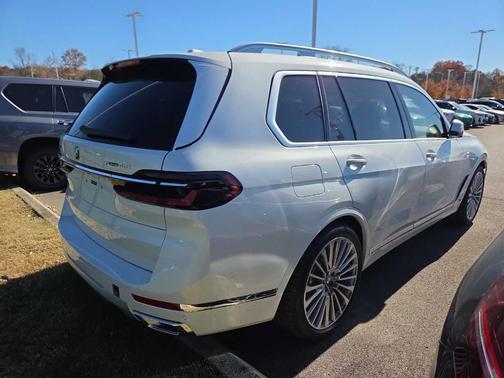 2026 BMW X7 xDrive40i