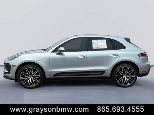 Dolomite Silver Metallic 2024 Porsche Macan