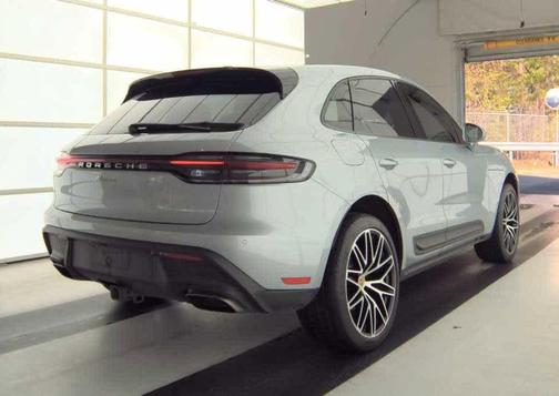 2024 Porsche Macan 