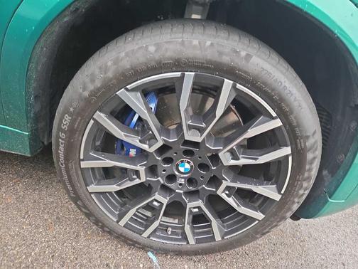 Green 2025 BMW X6 M60i