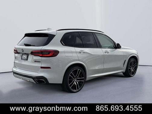 2021 BMW X5 M50i