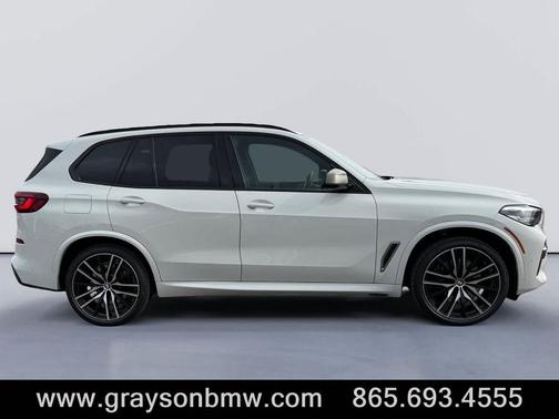 2021 BMW X5 M50i